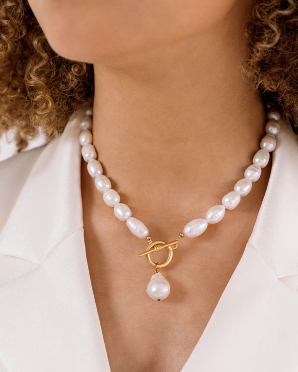 Susan Shaw Baroque Pearl Toggle Pearl Necklace