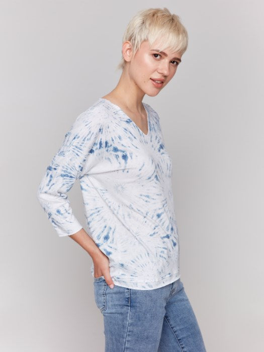 Charlie B Printed V-Neck Knit Top | Denim