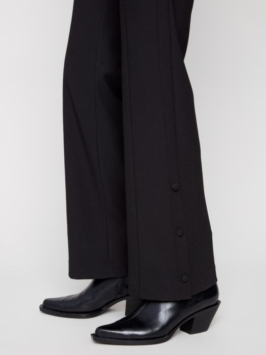 Charlie B Gusty Crepe Flare Pant | Black