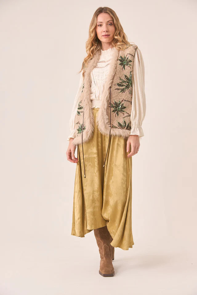 NKN nekane Fantasy Sheepskin Vest | Ivory