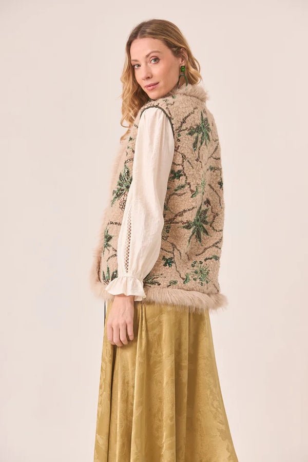 NKN nekane Fantasy Sheepskin Vest | Ivory