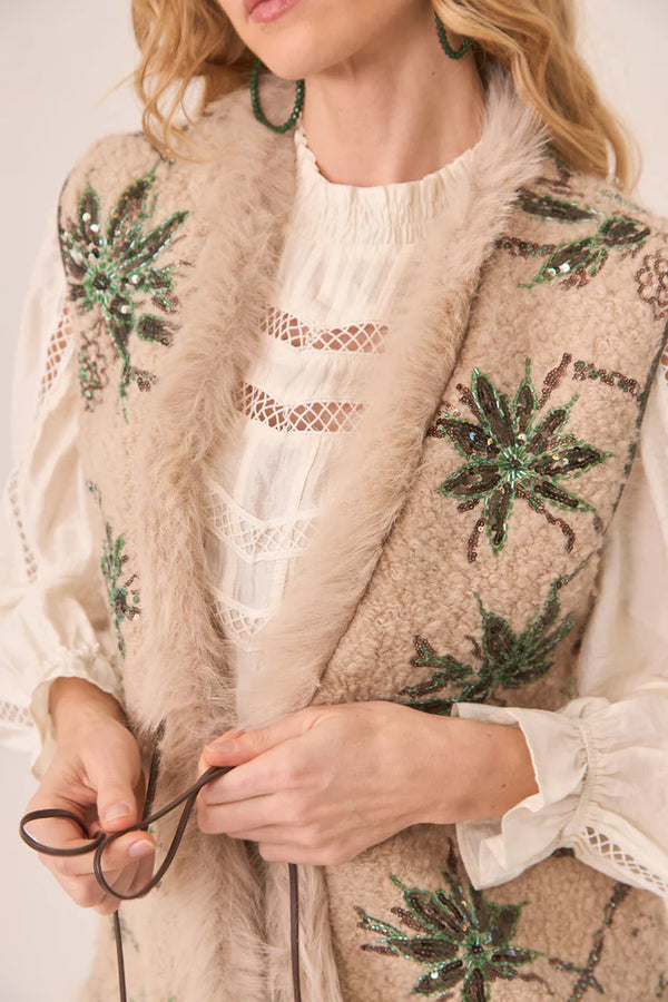 NKN nekane Fantasy Sheepskin Vest | Ivory