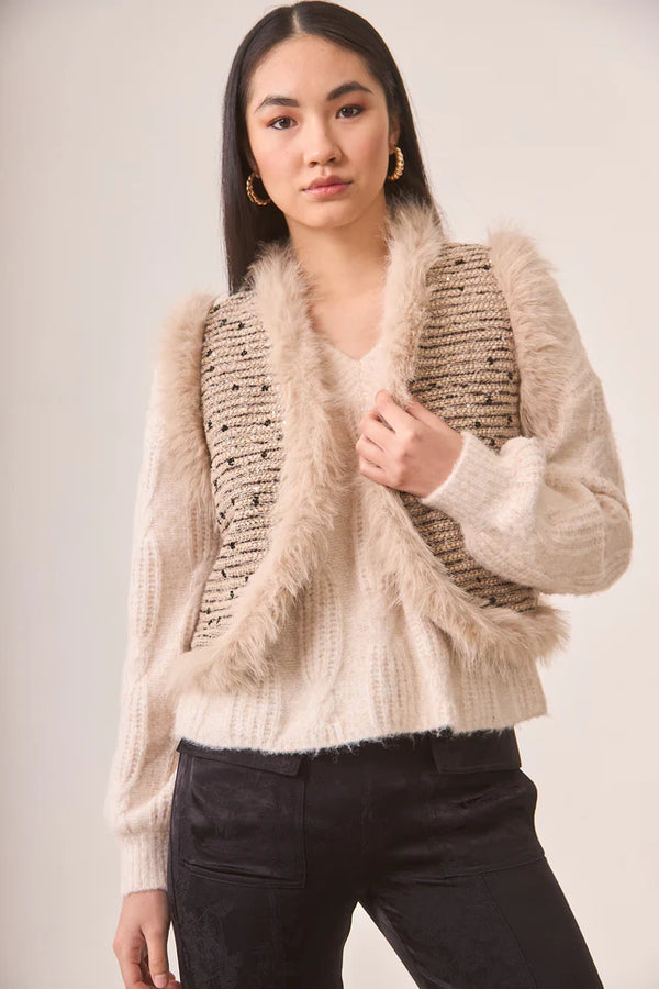 NKN nekane Fancy Fur Tweed Vest | Beige