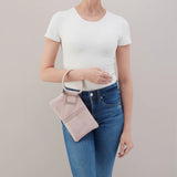 HOBO Sable Wristlet | Blossom