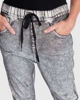Alembika Metallic Boyfriend Jogger Jeans | Silver