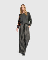 Alebmika Maisie Curve Top | Carbon/Dots