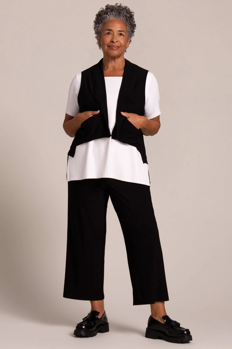 Sympli Cropped Core Vest | Black