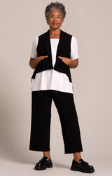 Sympli Cropped Core Vest | Black