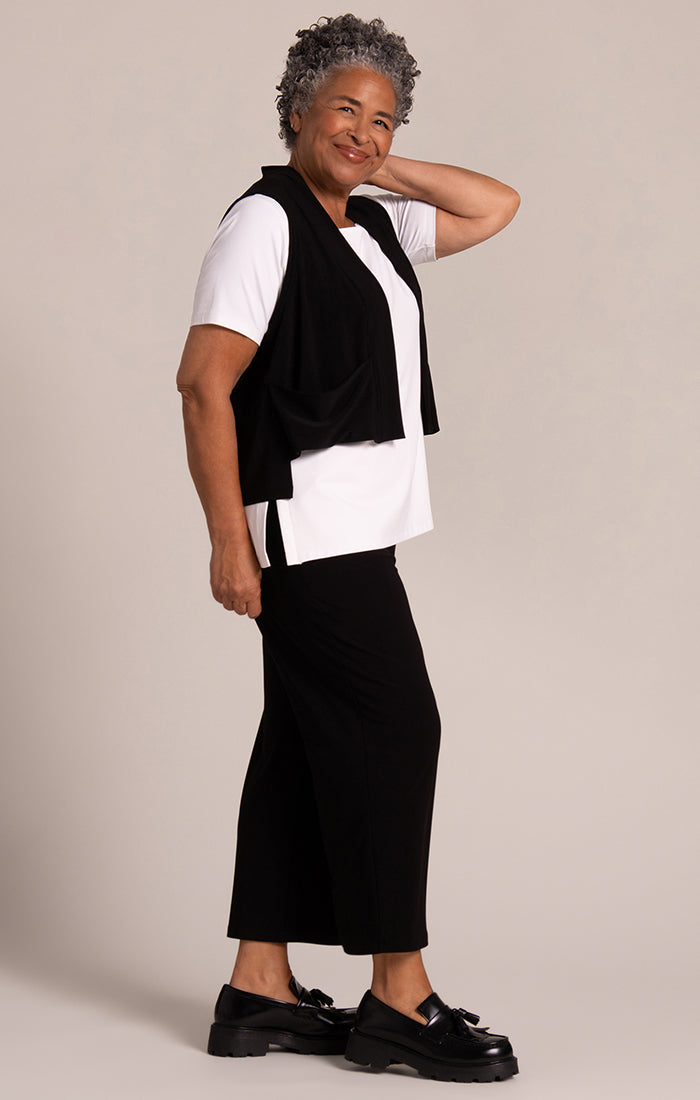 Sympli Cropped Core Vest | Black