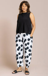 Sympli Narrow Lantern Pant  | Spot On